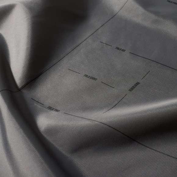 NWOT Matador Pocket Blanket Mini, Arctic White - Picture 8 of 8